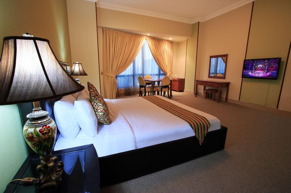 Hotel Grand Safir