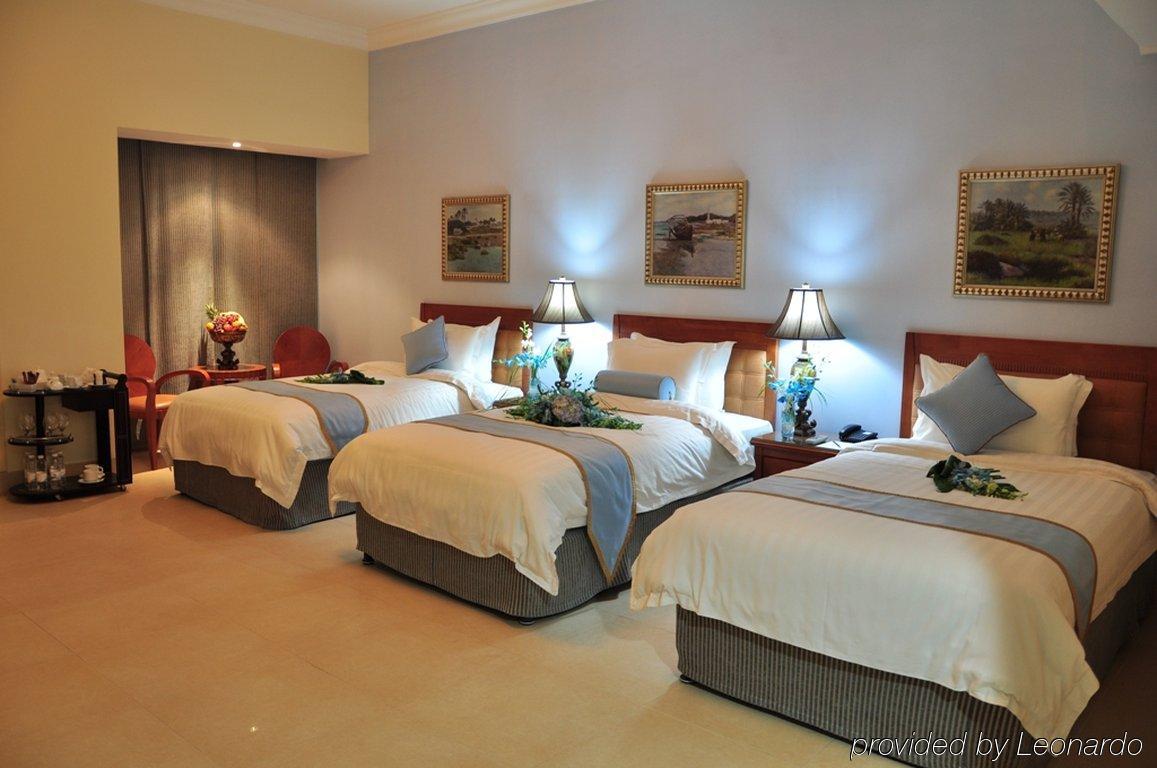 Grand Safir Hotel 4*