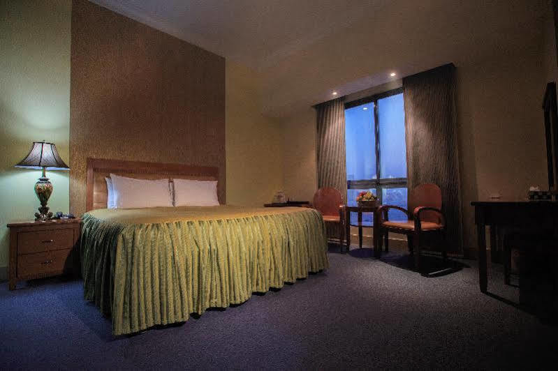 Hotel Grand Safir